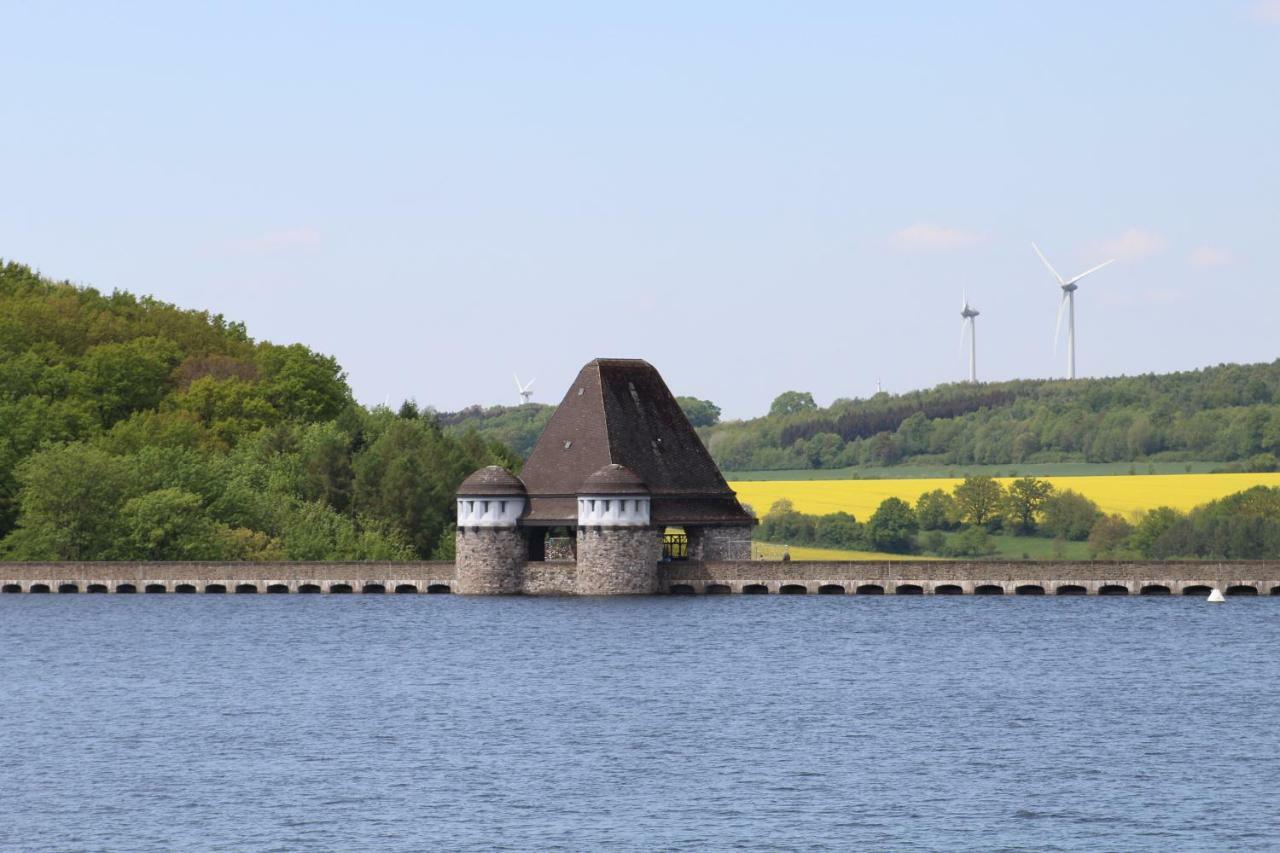 Ferienwohnung "Am Fischteich" Moehnesee Exterior photo